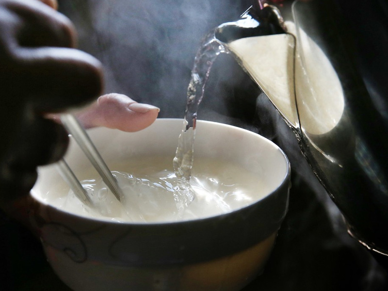 開水燙餐具真的能消毒嗎?答案來了 開水燙餐具真的能消毒嗎?答案來了