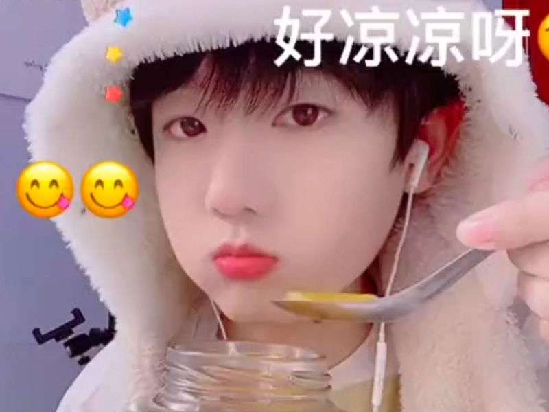 聽說是內地某位高官看完這片先發起禁娘砲令 聽說是內地某位高官看完這片先發起禁娘砲令