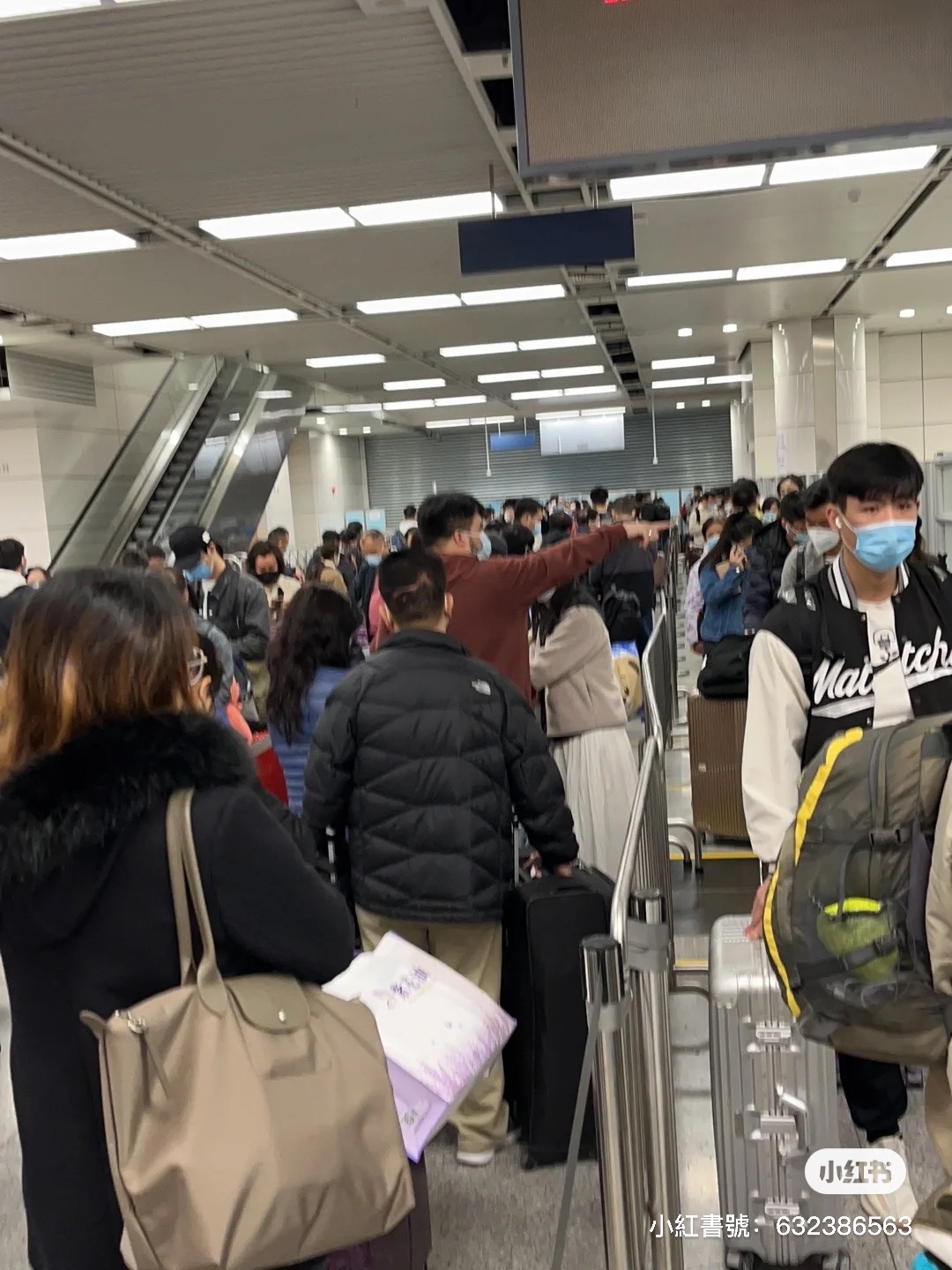 港人北上過關情況及流程 記得提前備好綠碼黑碼