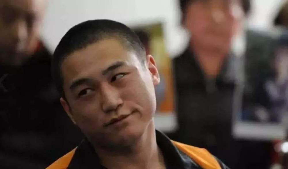 微笑著求判死刑的90後少年