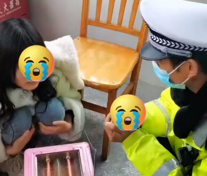 粗心男友把女友忘在旅遊服務區2小時 沒手機又冷又餓