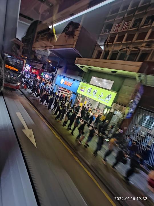 因上了TVB而大排長龍的兩餸飯