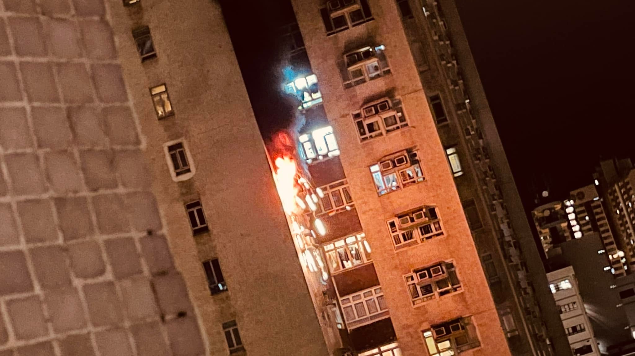 大埔新興花園火警 男墮斃女送院亡