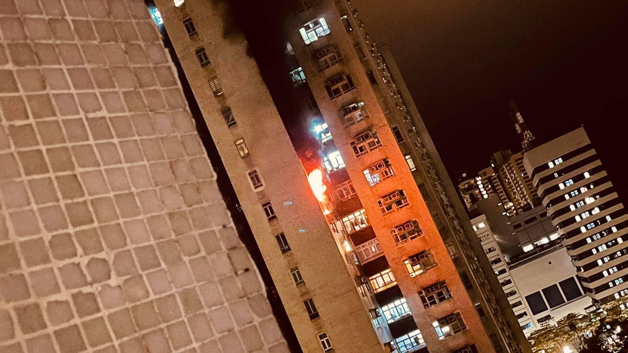 大埔新興花園火警 男墮斃女送院亡