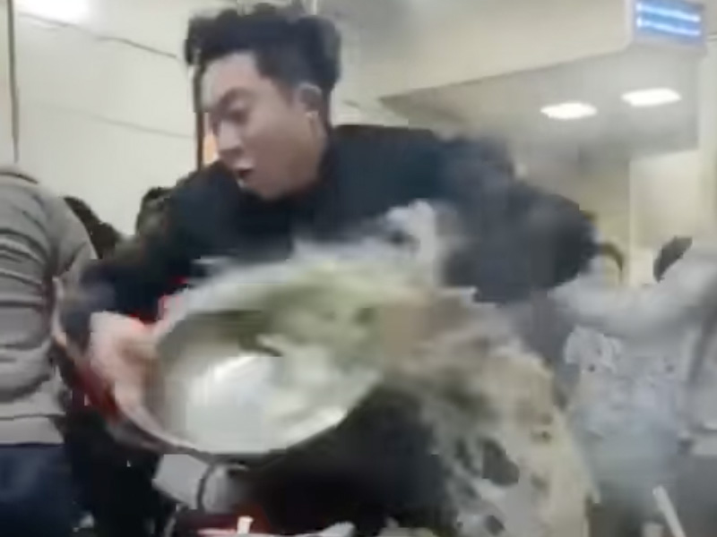 吃火鍋互看不順眼 兩家庭成員群毆 吃火鍋互看不順眼 兩家庭成員群毆