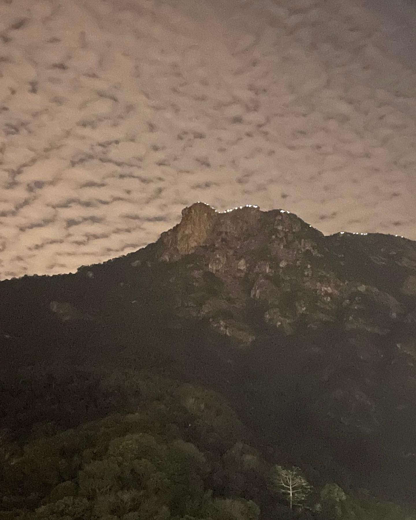獅子山再現光鏈