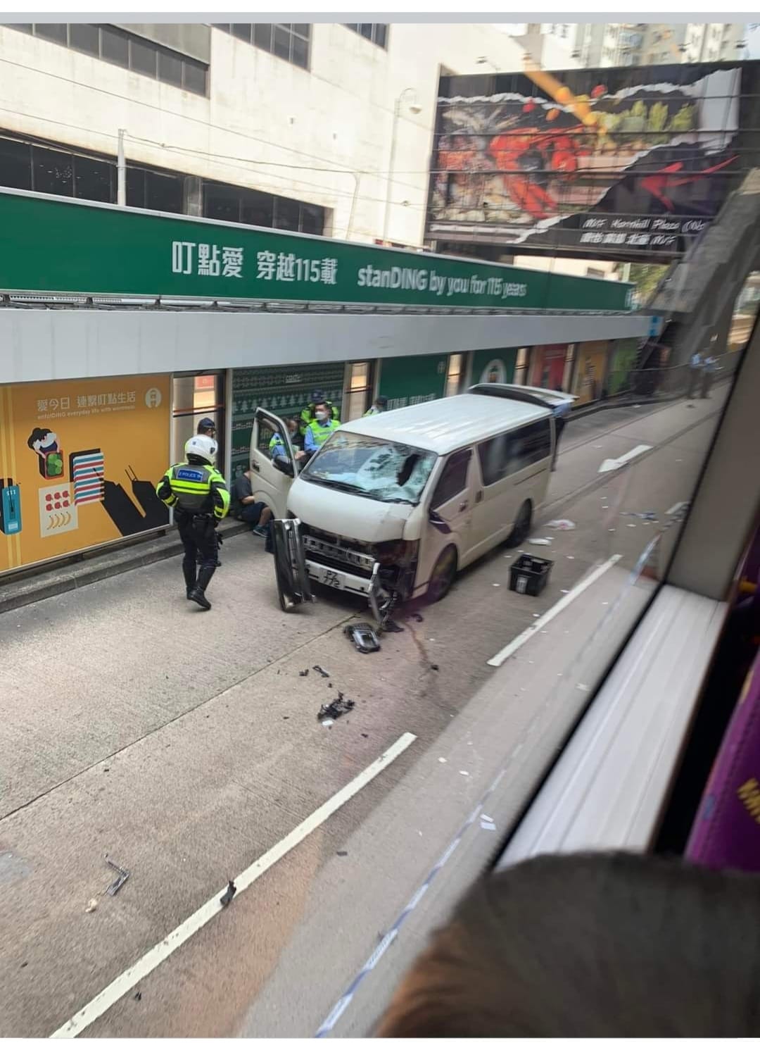 荃灣川龍街 突發交通意外