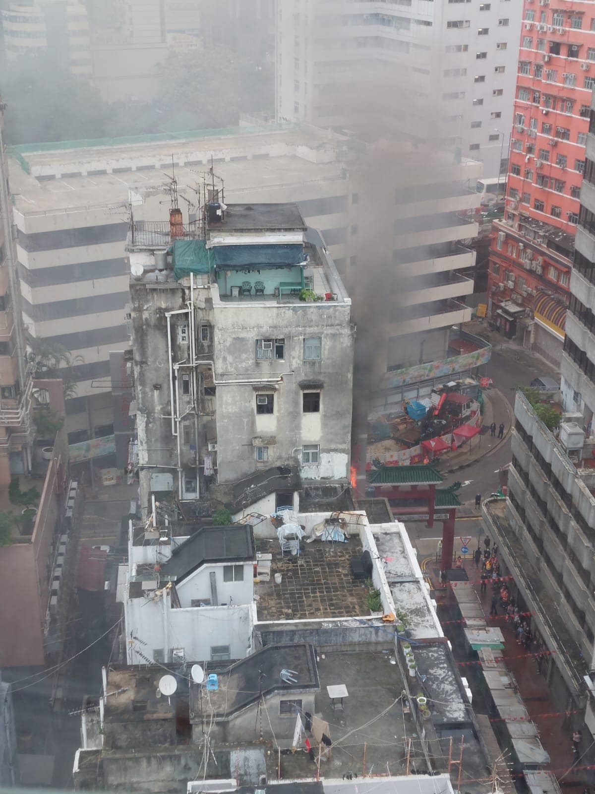 廟街甘肅街交界 火警爆炸影片