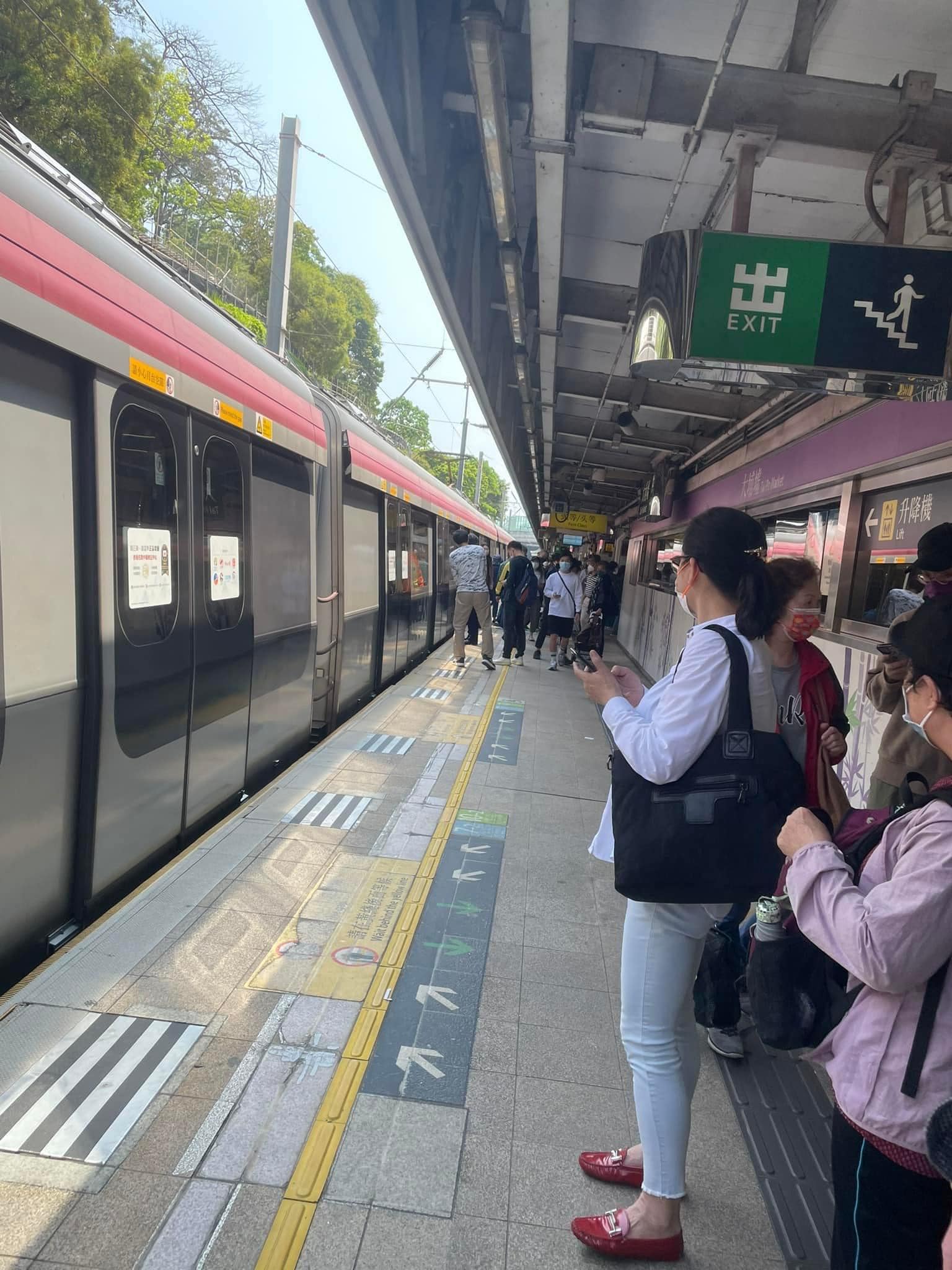 大埔墟火車站有人墮軌