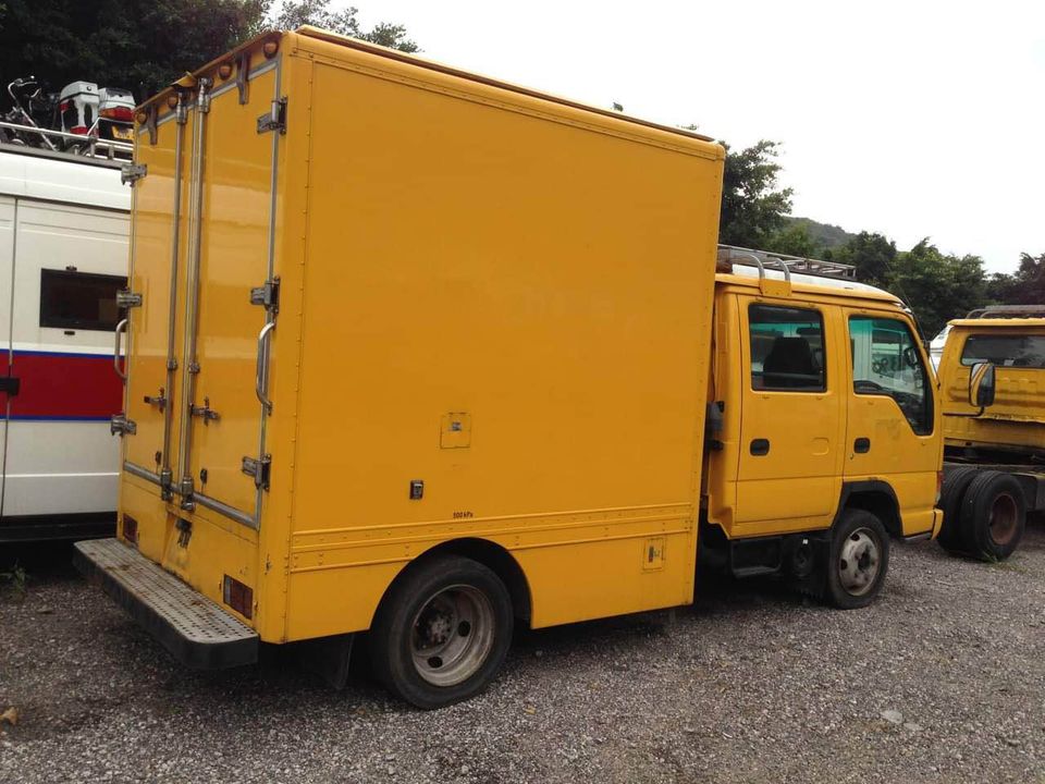 食環署黑箱車 #靈車 驚現二手車網