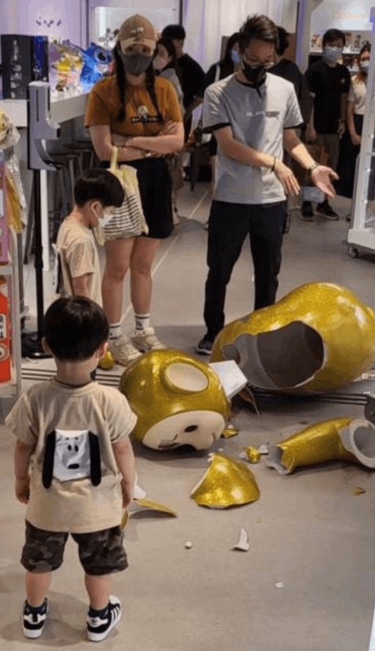 小朋友玩具店 推倒天線得得B雕塑 需賠償5萬