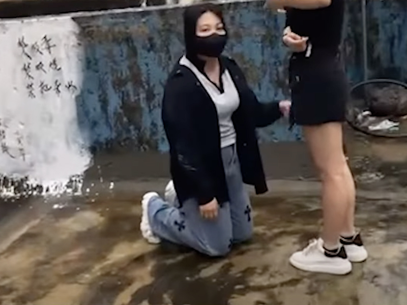 童黨欺凌 網上瘋傳「21巴港女」影片
