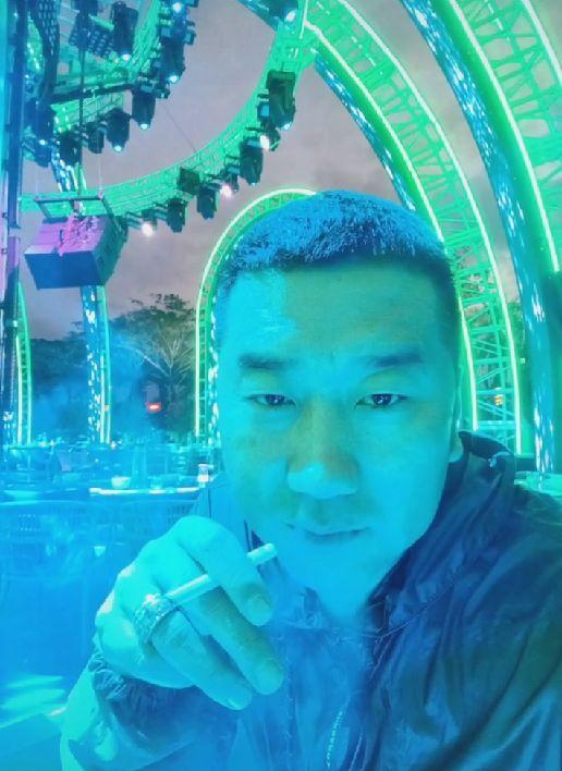 唐山燒烤店施暴者賬號被扒出 50萬網民怒罵
