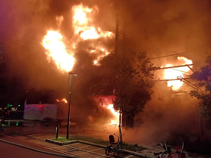 為洗碗爭執 31歲男潑汽油燒死全家