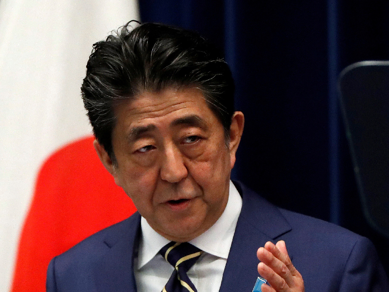 日本前首相安倍晉三 胸部中槍倒地