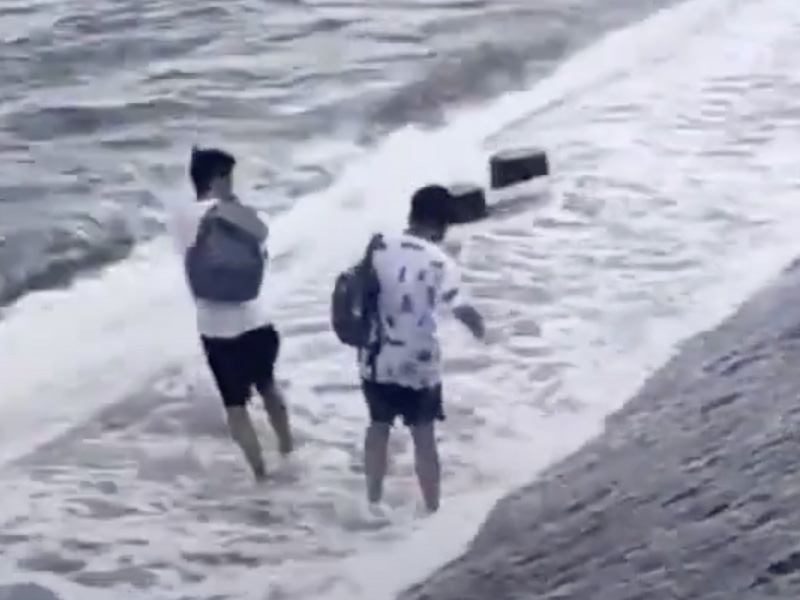 2名被海浪捲走的學生 已找到一具遺體