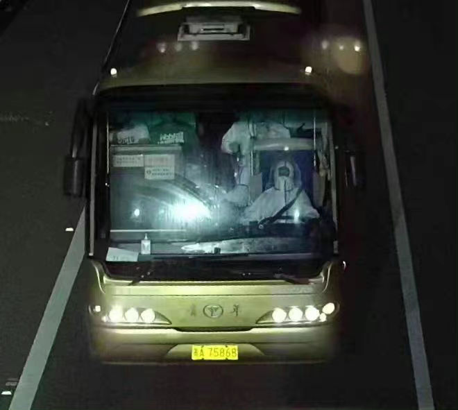 貴州防疫大巴翻側27人遇難