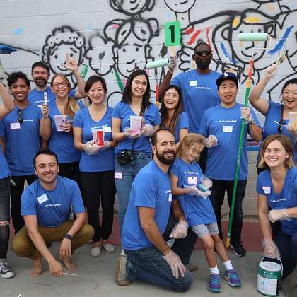 矽谷銀行破產前幾小時 搶發年終獎