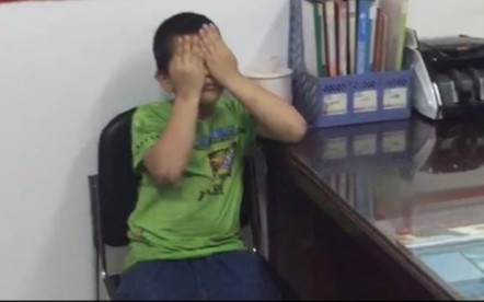 巴士當玩具 小朋友偷開巴士 5 個小時