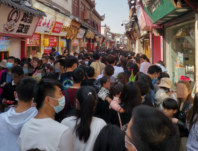 拼了命從全國各地，收集到的 65 張五一旅遊照片！