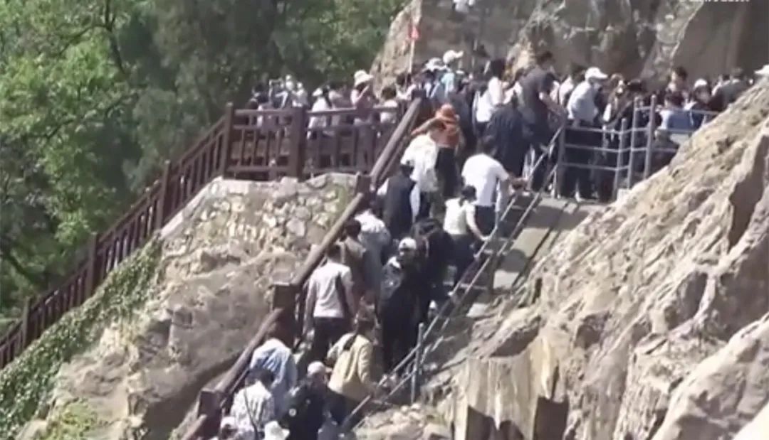 拼了命從全國各地，收集到的 65 張五一旅遊照片！