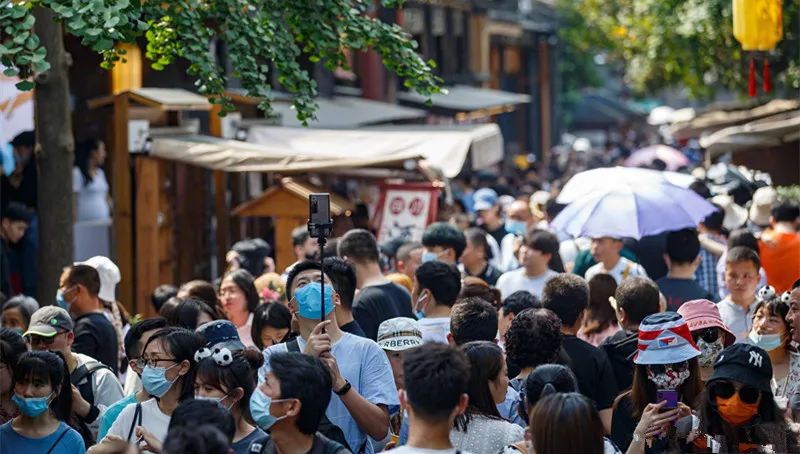 拼了命從全國各地，收集到的 65 張五一旅遊照片！