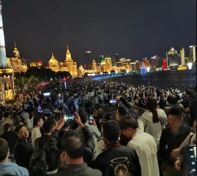 拼了命從全國各地，收集到的 65 張五一旅遊照片！
