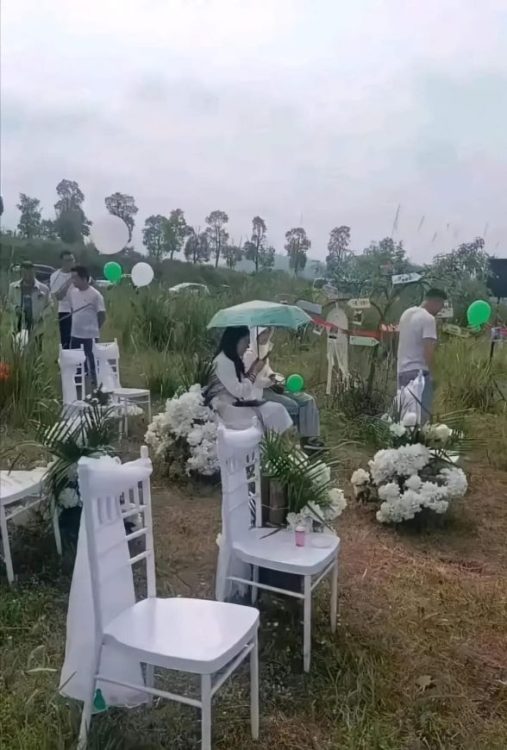 參加婚禮，以為去了冥婚