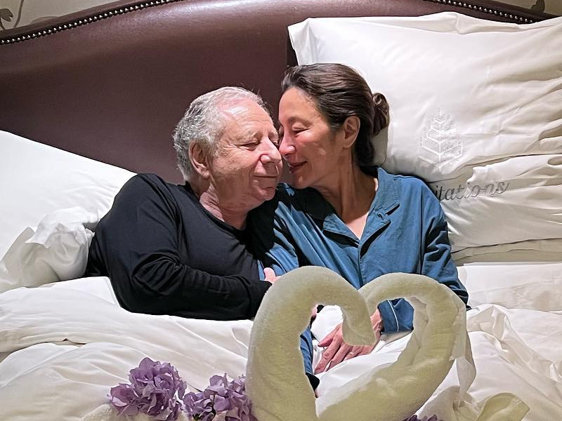 19 年愛情長跑 60 歲楊紫瓊結婚了