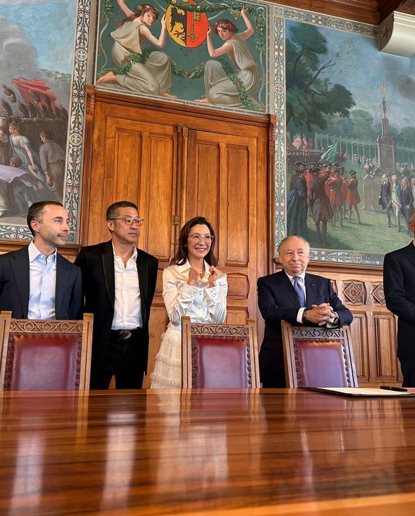 19 年愛情長跑 60 歲楊紫瓊結婚了