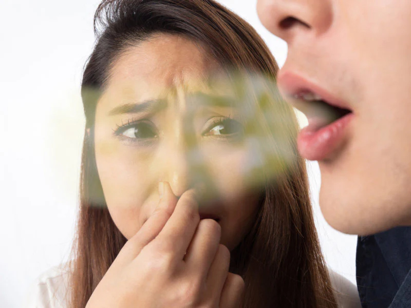 出現這一種口臭味 小心身體生癌了！