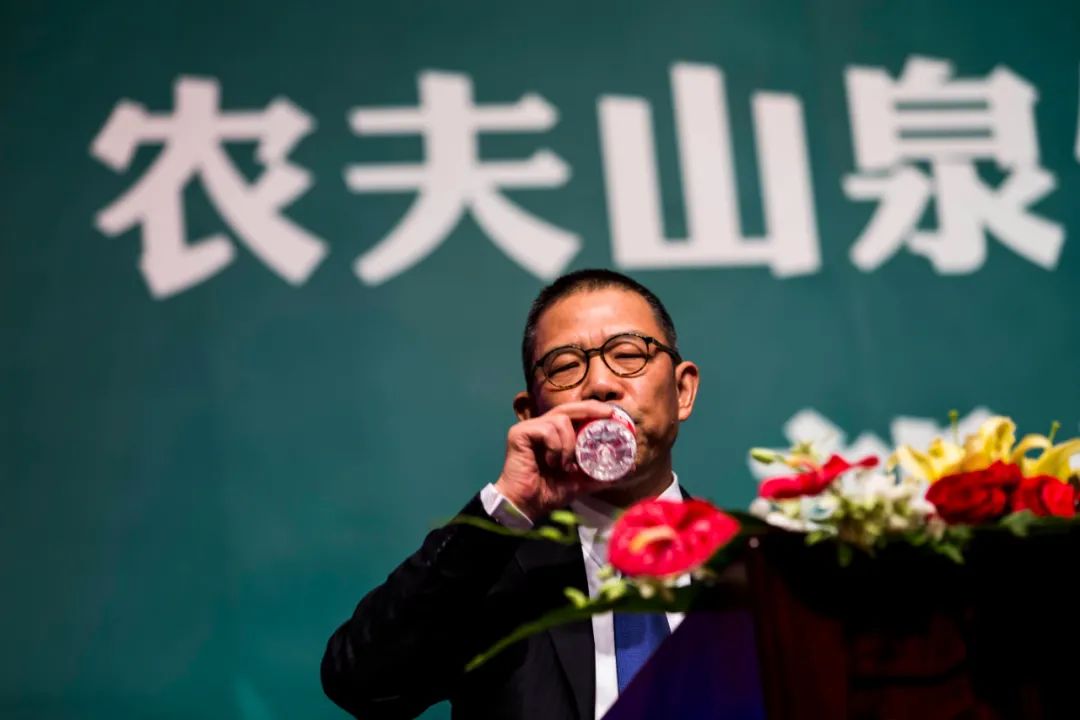 2023 胡潤百富榜 農夫山泉鐘睒睒 連續三年成為中國首富