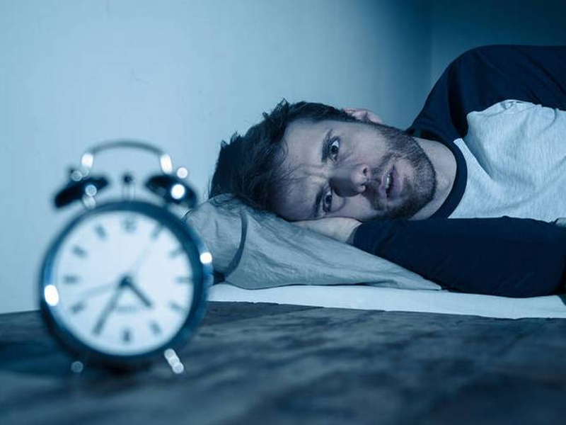 總在凌晨 3、4 點就醒來,早醒是衰老徵兆嗎? 總在凌晨 3、4 點就醒來,早醒是衰老徵兆嗎?