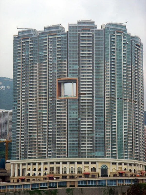 香港高樓中間開大洞，背後藏的風水意義