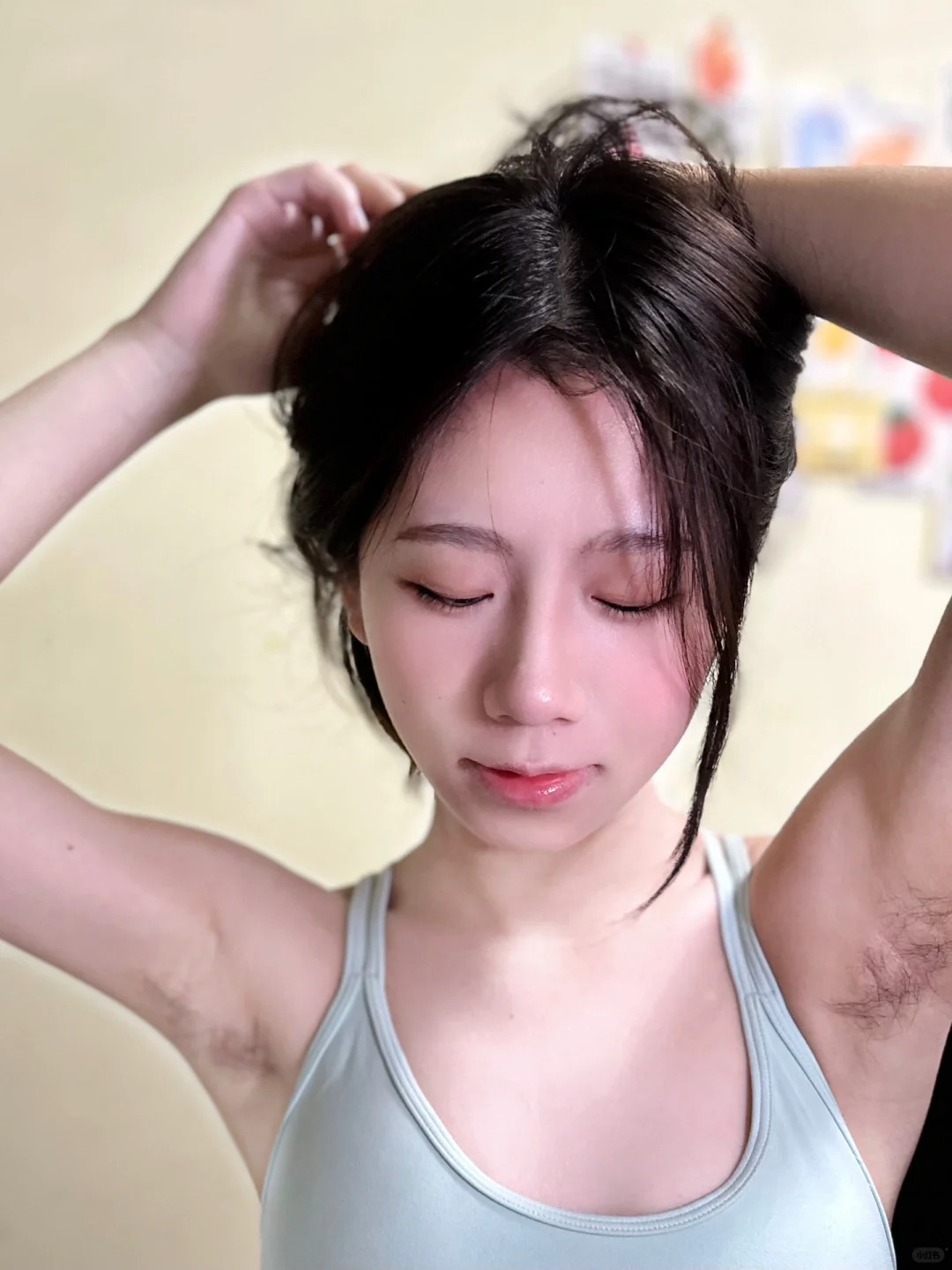 她在小紅書露毛，迅速漲粉賺廣告費