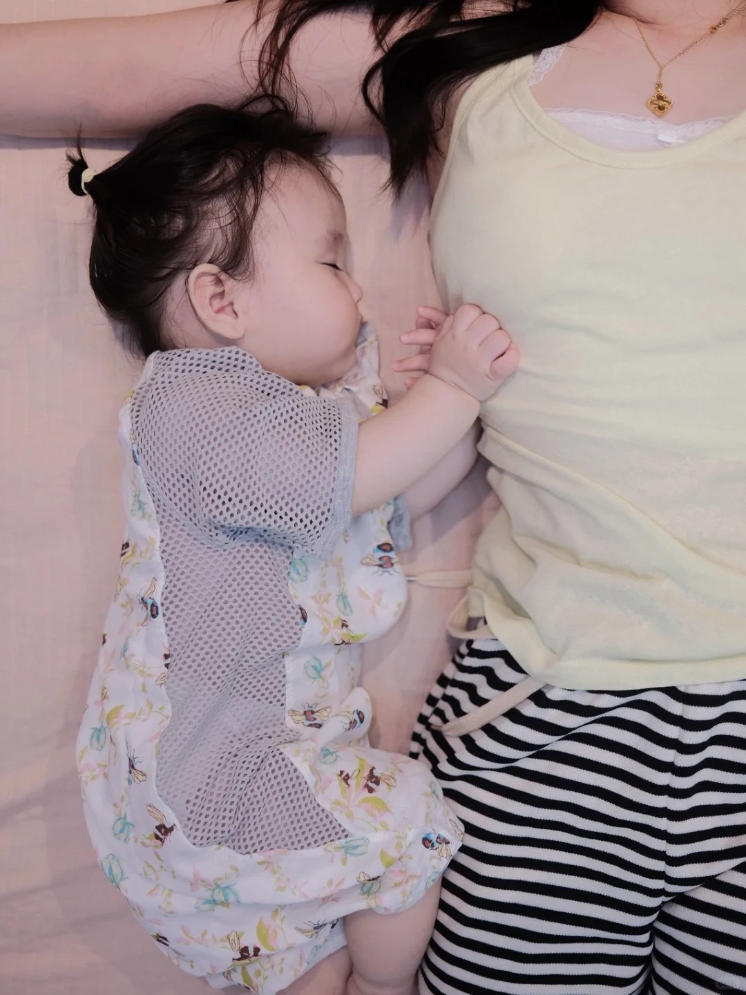 分享老婆床照的男人