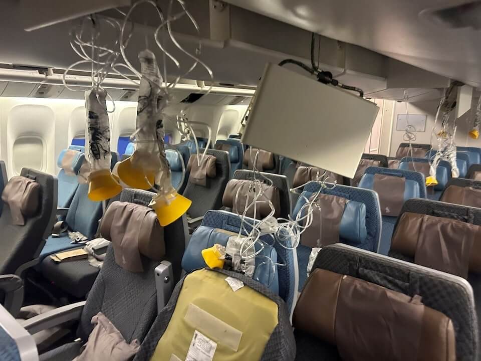 新加坡航空，五分鐘急降6000呎，73歲乘客不幸遇難