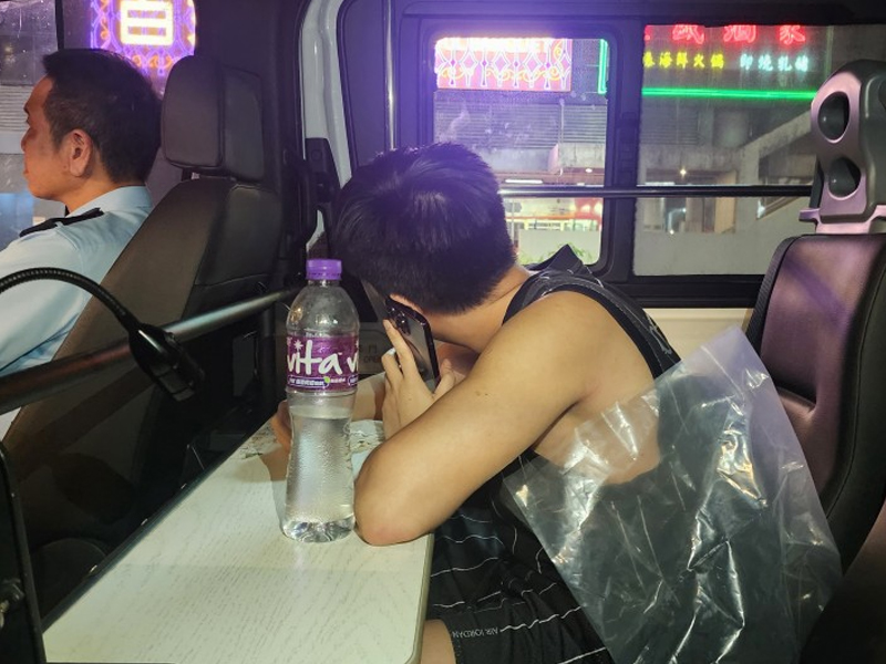 30歲男子遭群毆，百萬手錶荃灣街頭被劫
