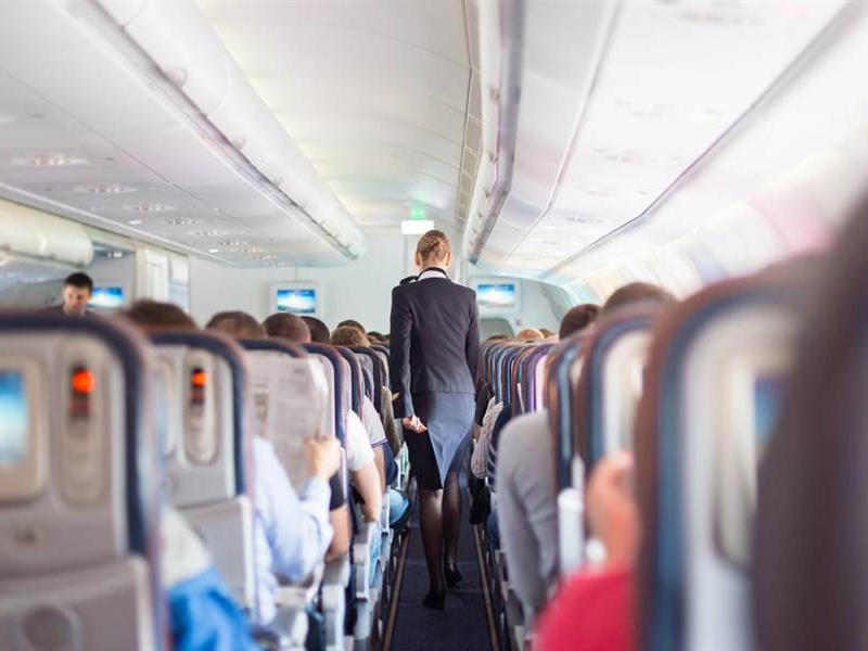 空姐為何要穿「絲襪」？