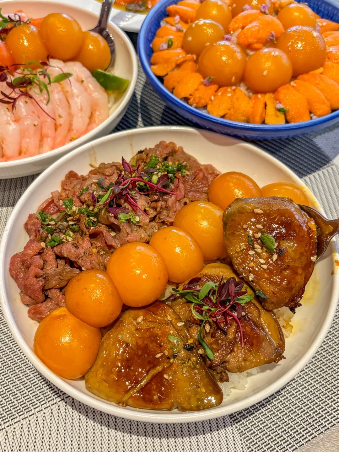 七龍珠甜蝦三文魚飯讓你一口淪陷