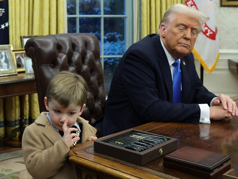 馬斯克再添新子？幼子白宮撩鼻屎搶鏡