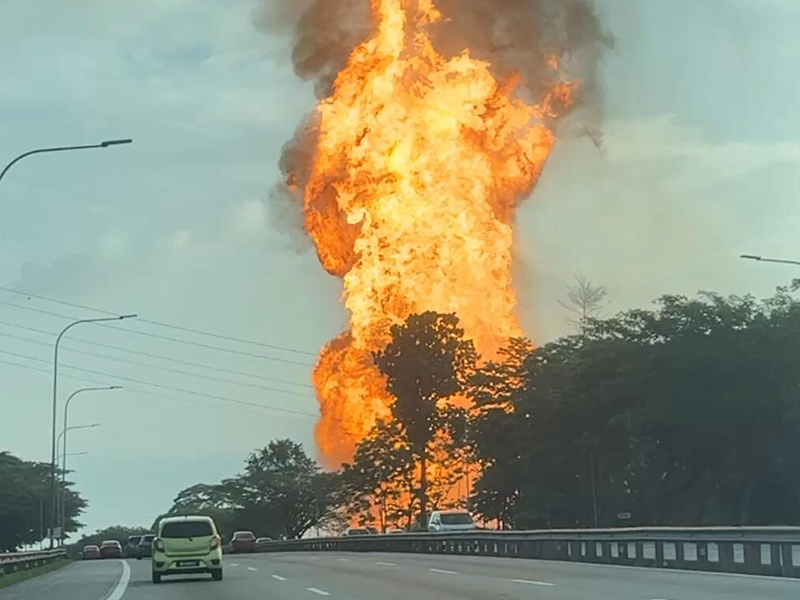 油站大爆炸 (有片)