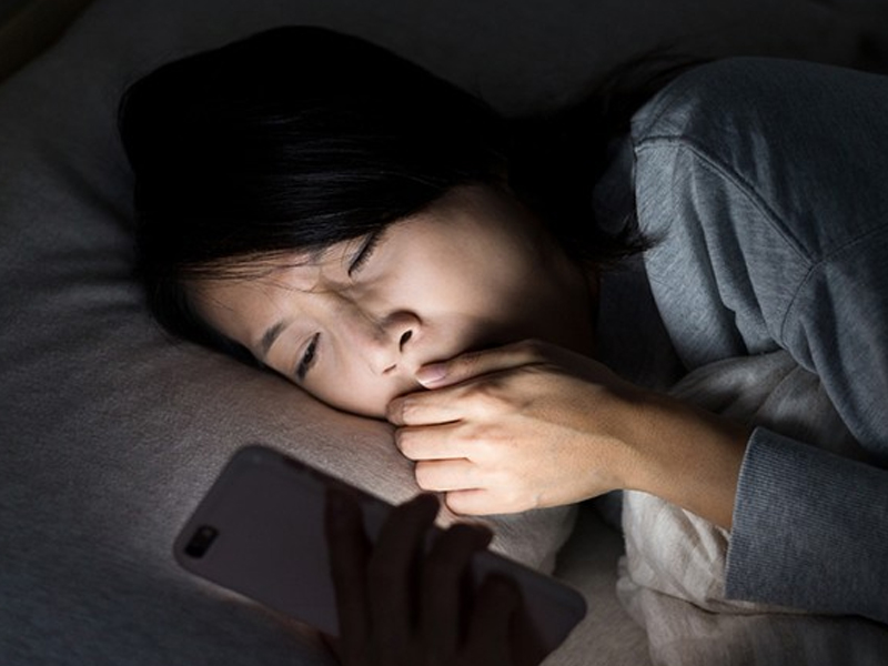 經常熬夜的人，請多吃 3 類食物