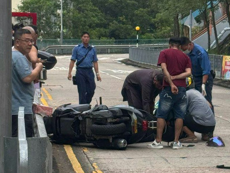 葵涌電單車撞飛 10 歲男童